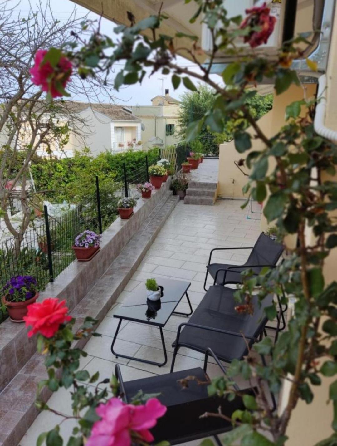 Peters Apartment Korfu Dış mekan fotoğraf