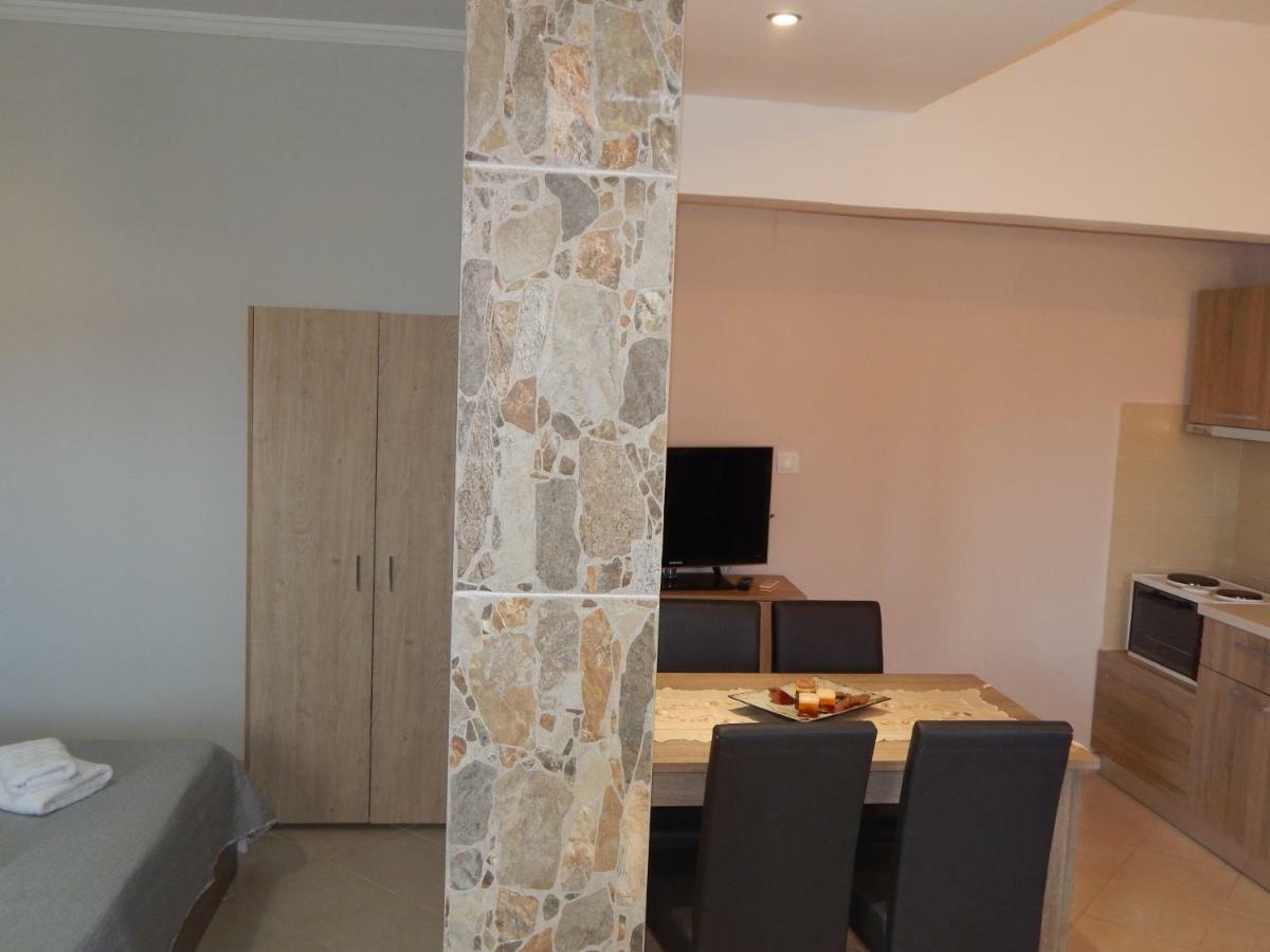 Peters Apartment Korfu Dış mekan fotoğraf