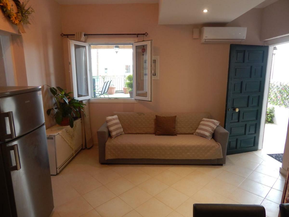 Peters Apartment Korfu Dış mekan fotoğraf
